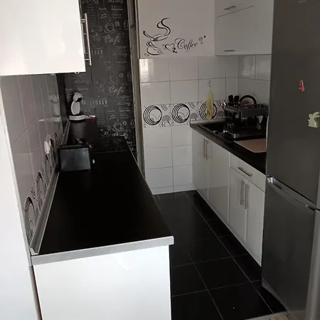 Maki Apartment